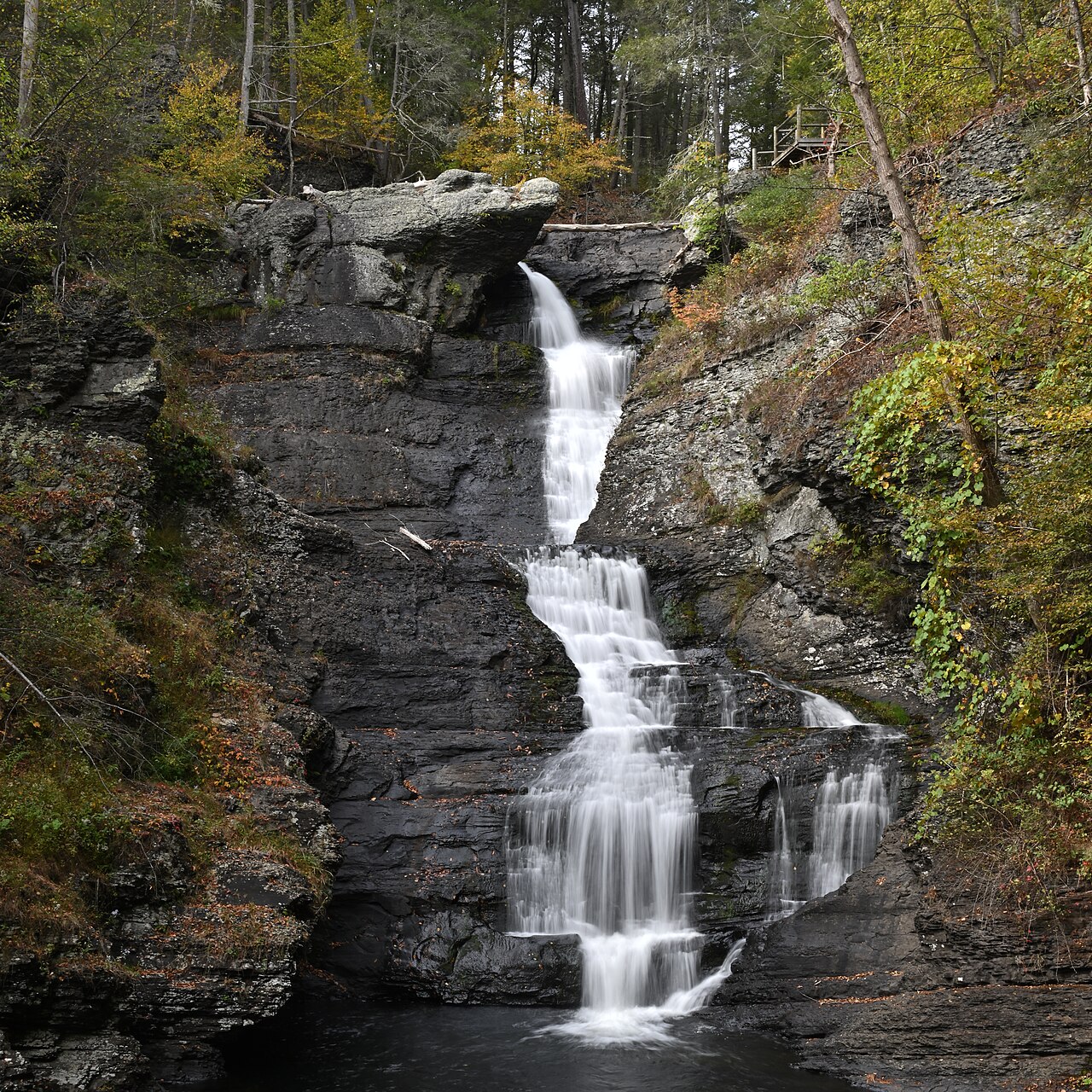 Raymondskill Falls