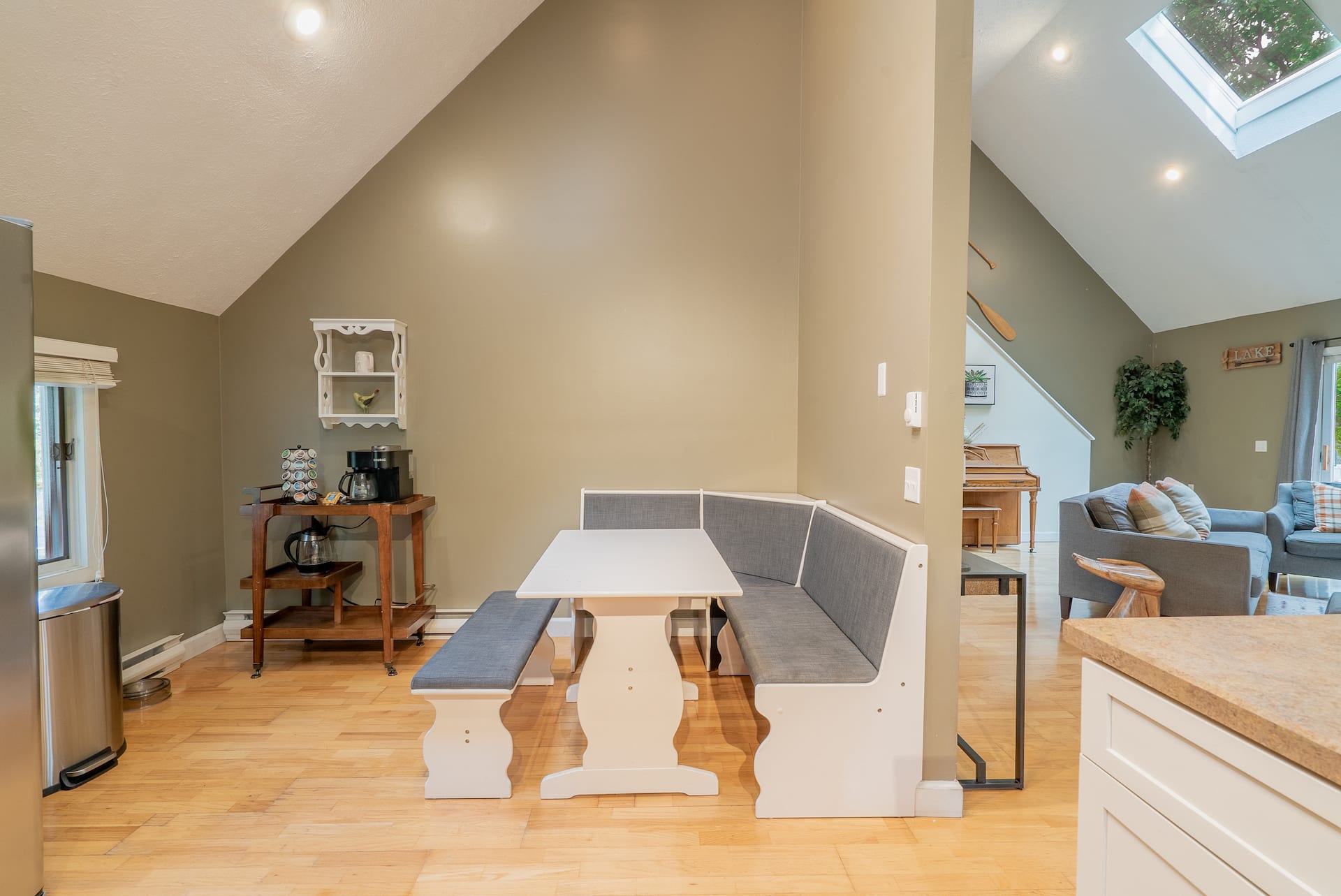 Dining area 2