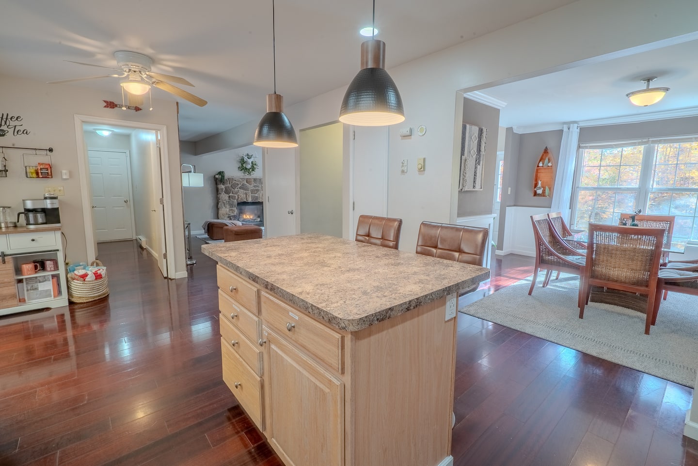 Full kitchen