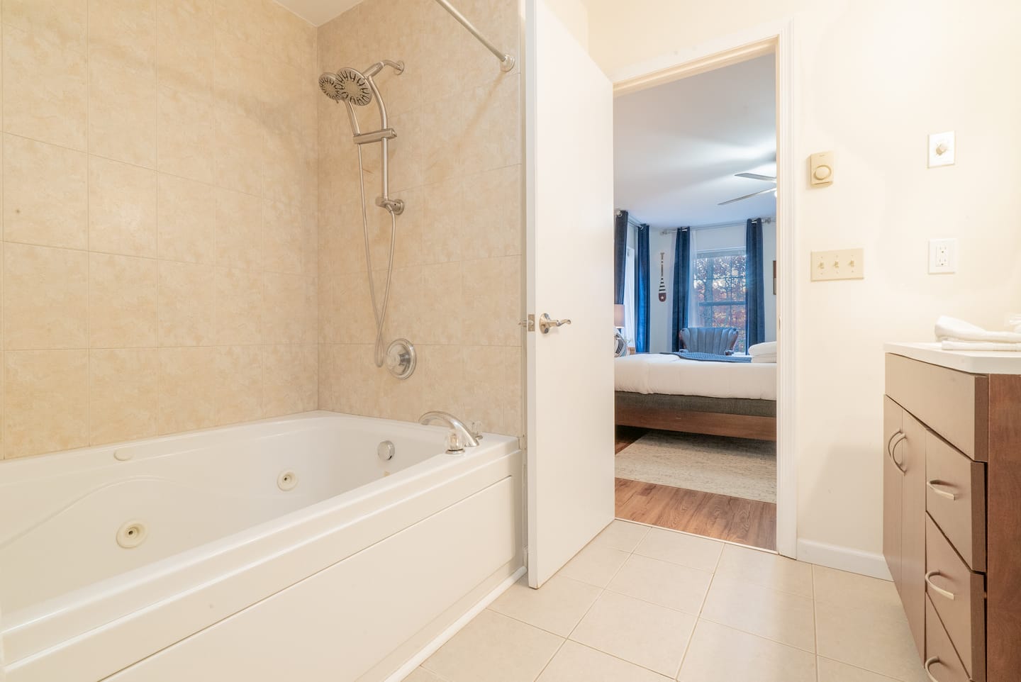Full bathroom