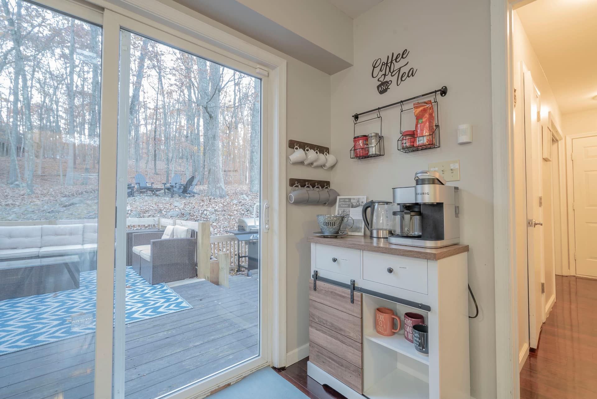 Full kitchen